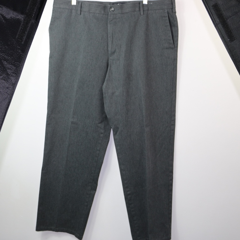 Dockers Classic Dress Pants Mens Size 40 x 32 Straight Fit Flat Front Grey